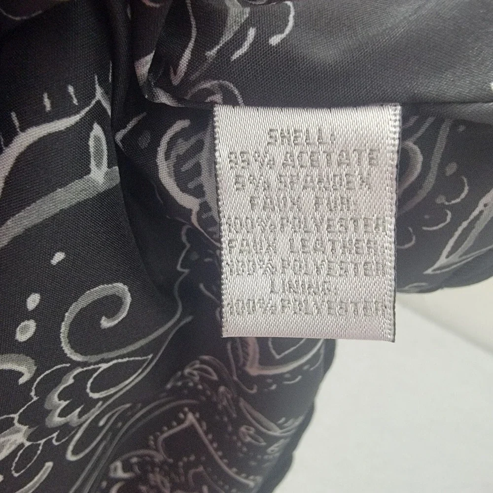 Chico's Black Faux Fur/ Quilted Lined Vest Embellished Zipper Chico's‎ Size 1